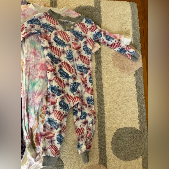 4 pairs of Burts Bees PJs - 12 months - Picture 5 of 7